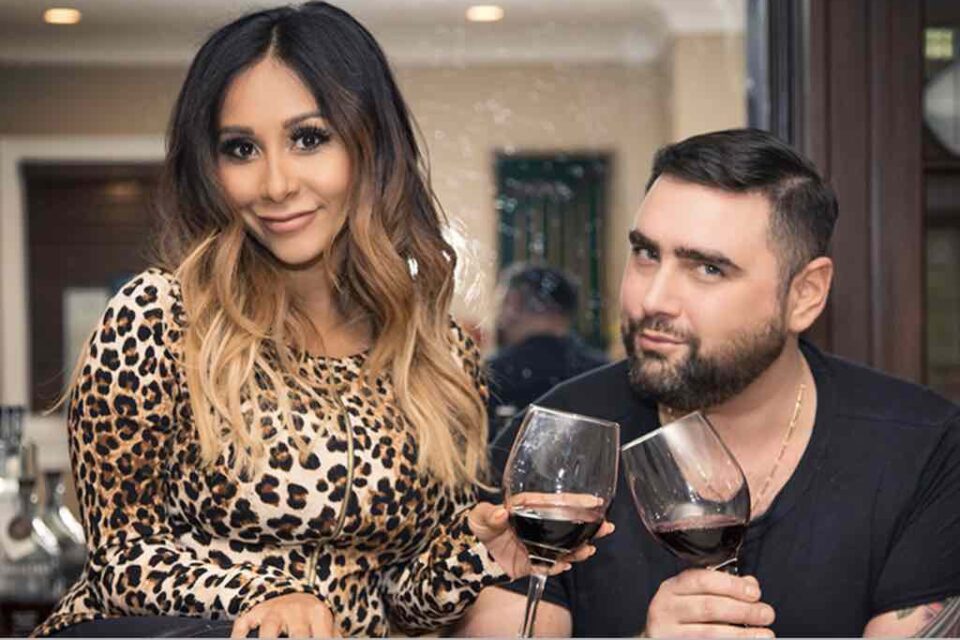 The Stamford Palace: It's Happening with Snooki & Joey