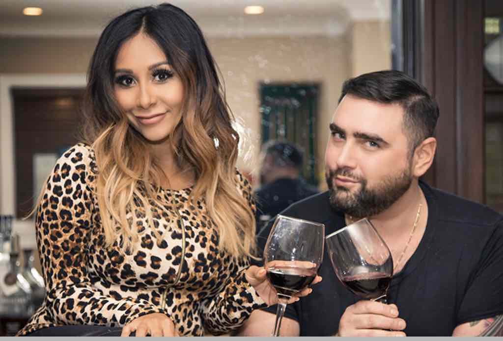 The Stamford Palace: It's Happening with Snooki & Joey